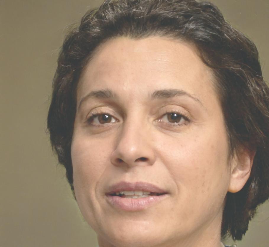مدربة التقنيات المتقدمة